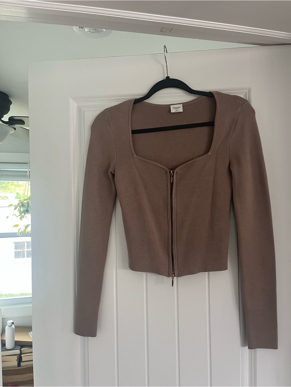 Abercrombie & Fitch Taupe Zip-Front Square-Neck Cardigan
